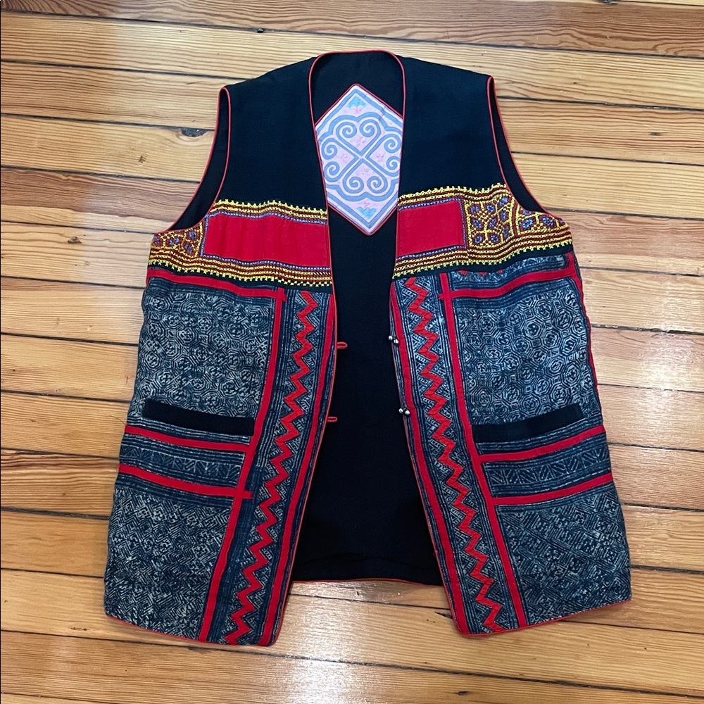 Ethnic Patterned Vest - Red and Black